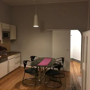 Apartment Glover 